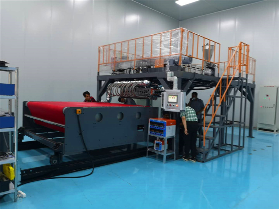 熔噴布生產(chǎn)線_www.5yxyx.com_玖德隆機(jī)械有限公司